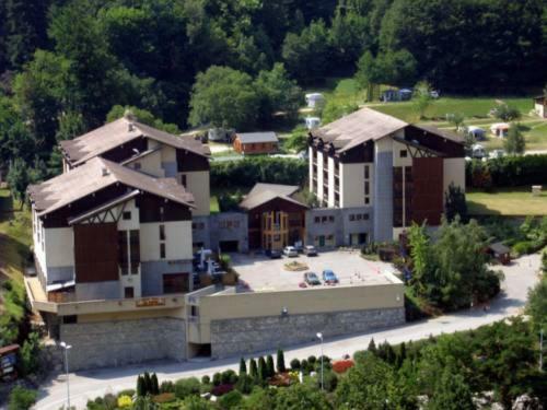 Pensee Des Alpes 2 Etoiles Ski And Spa 布里德莱班 外观 照片