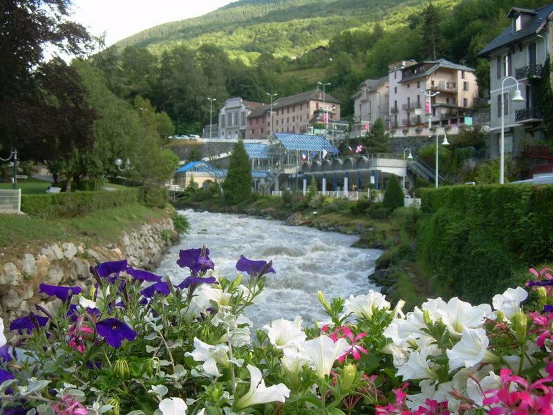 Pensee Des Alpes 2 Etoiles Ski And Spa 布里德莱班 外观 照片