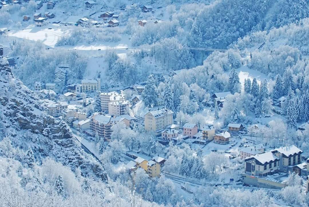 Pensee Des Alpes 2 Etoiles Ski And Spa 布里德莱班 外观 照片